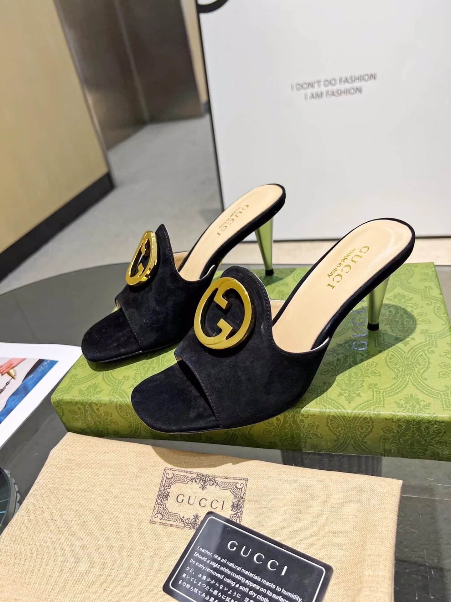 Gvc*1 Blondie Slide Sandal Black