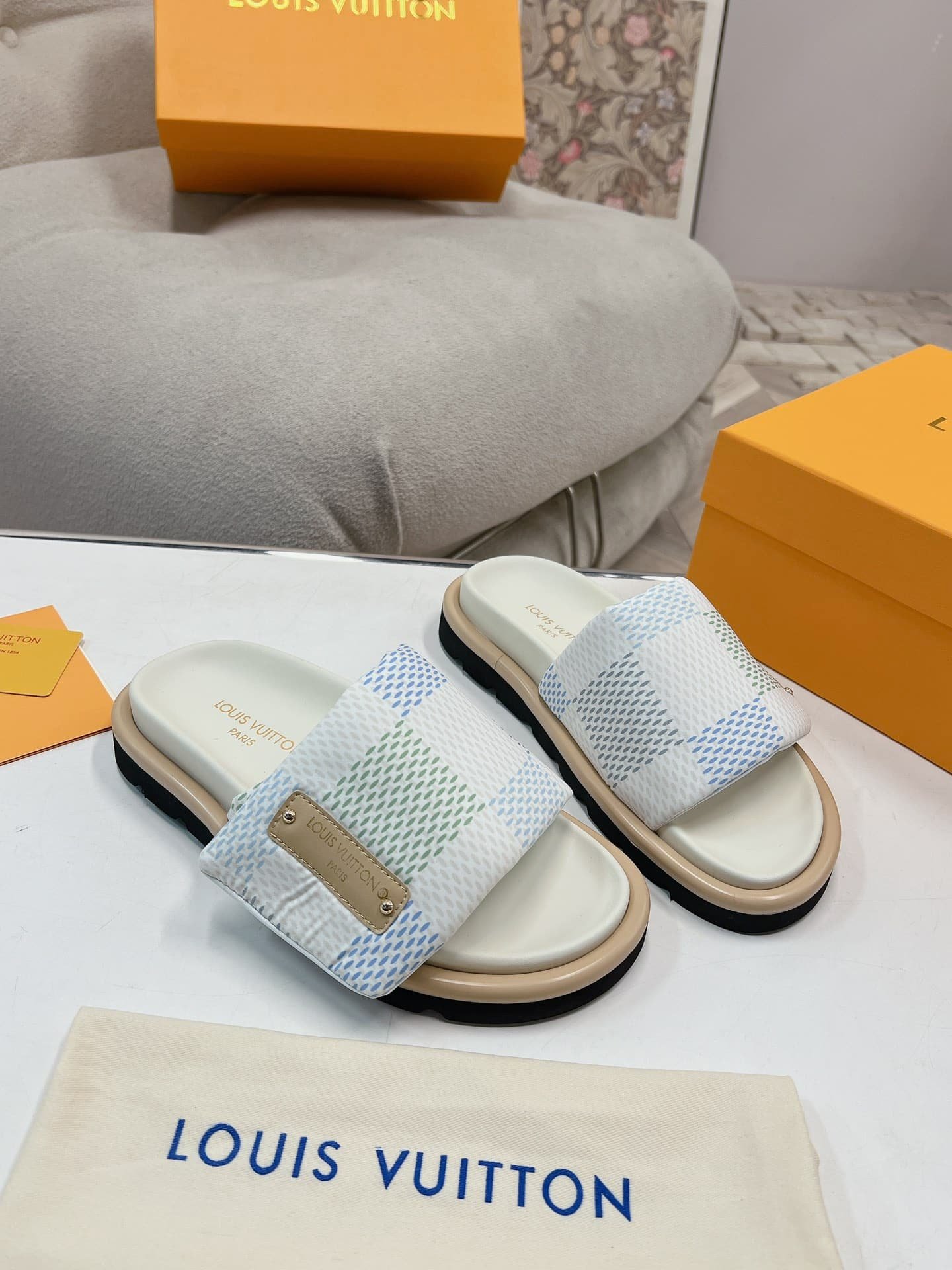 L0vis Vvtt0n Pool Pillow Flat Comfort Mule Sandals Light Blue 1Actwm