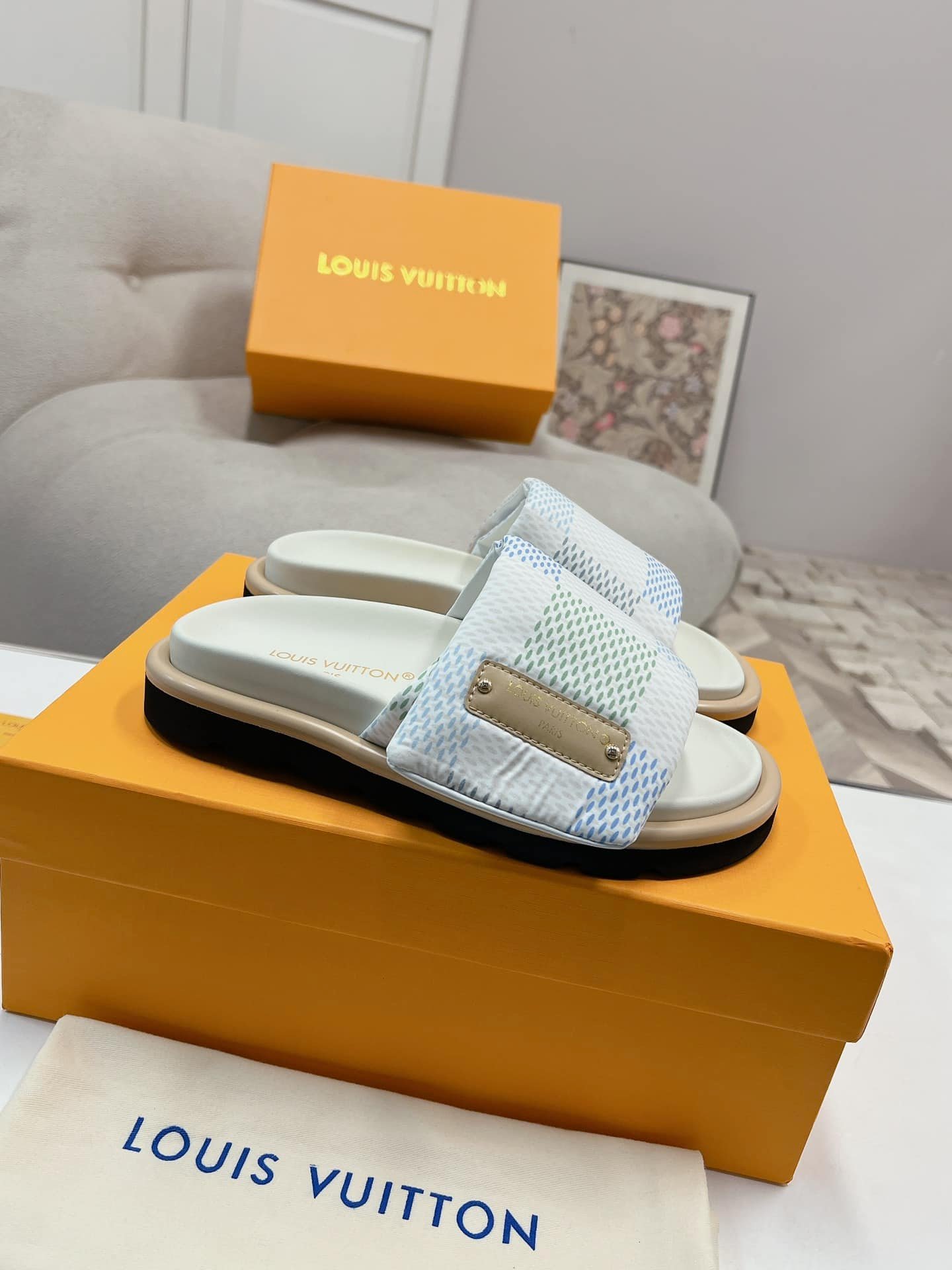 L0vis Vvtt0n Pool Pillow Flat Comfort Mule Sandals Light Blue 1Actwm