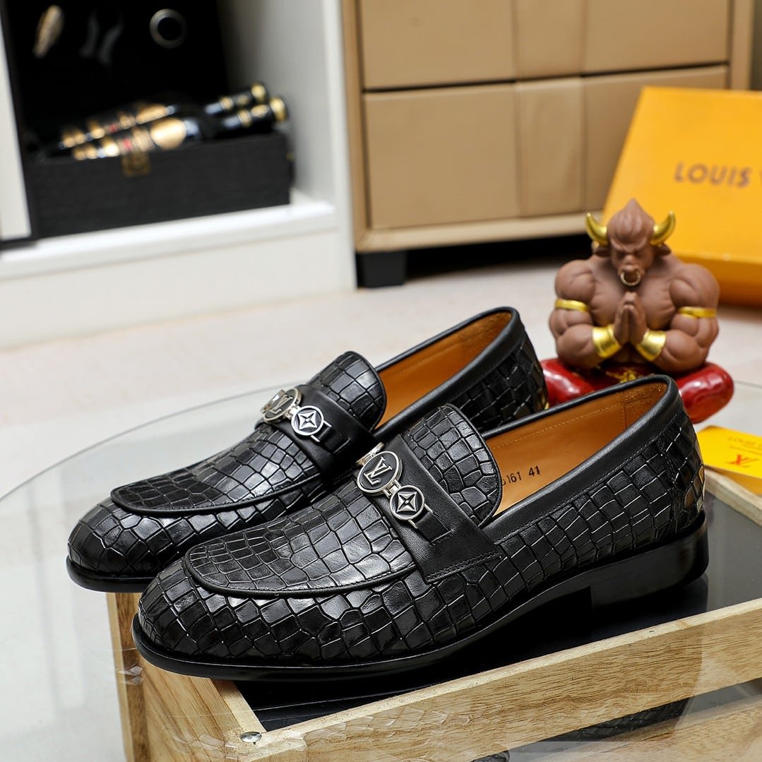 L0vis Vvtt0n Souliers Club Loafers Crocodile Black