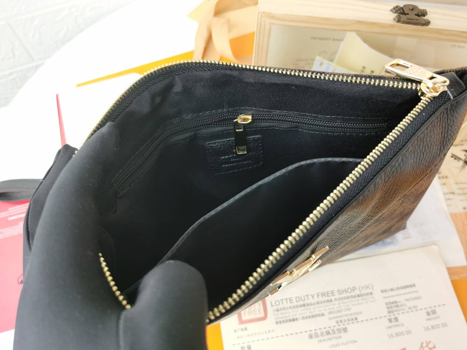 L0vis Vvtt0n Pochette Damier Ebene 28Cm