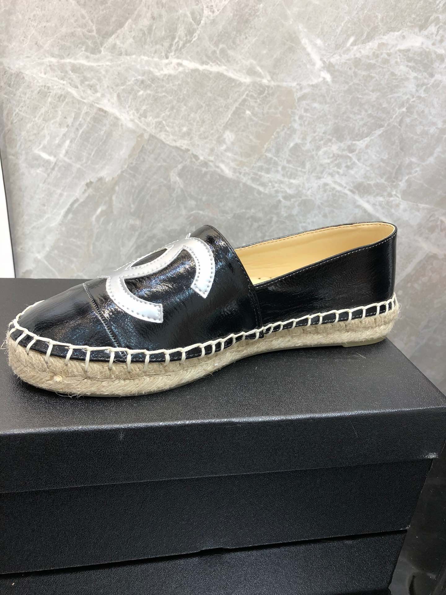 Ch**el Embroidered Espadrille Leather Cap Toe Flats Black Cc